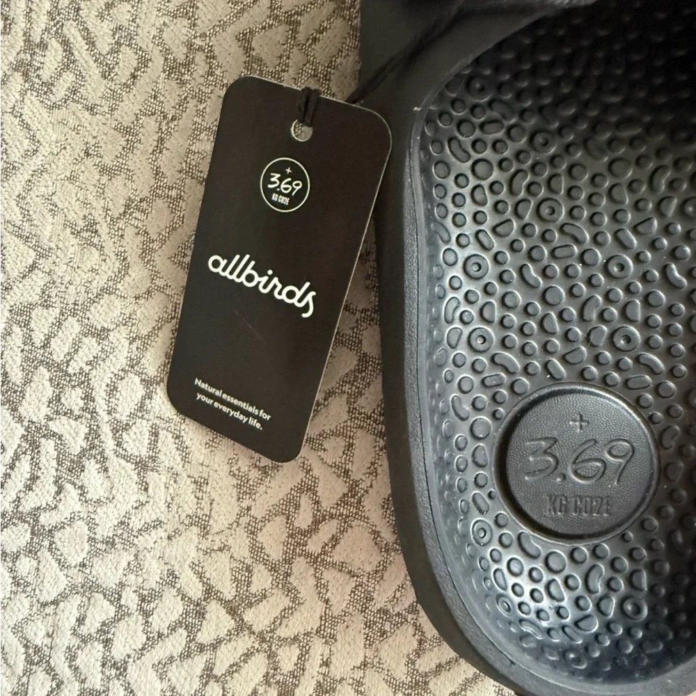 Allbirds Sugar Sliders in Natural Black NWT - W8/M6